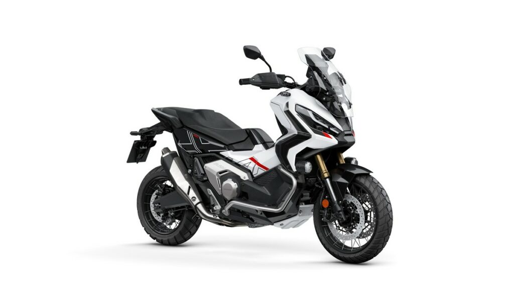 Honda X-ADV 2023 : la liberté sur deux roues pour les trajets quotidiens