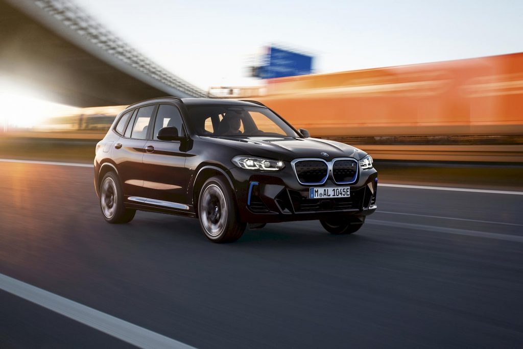 La nouvelle BMW iX3 sera construite en Chine et en Italie, elle aura des prix de base à partir de 70 900 €