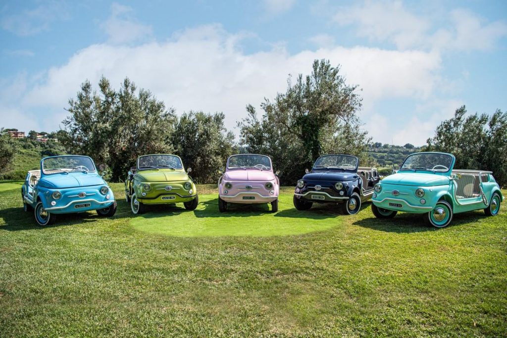 Location de voiture pour les vacances : sur la route avec la Fiat 500 Jolly Icon-e « Spiaggina »