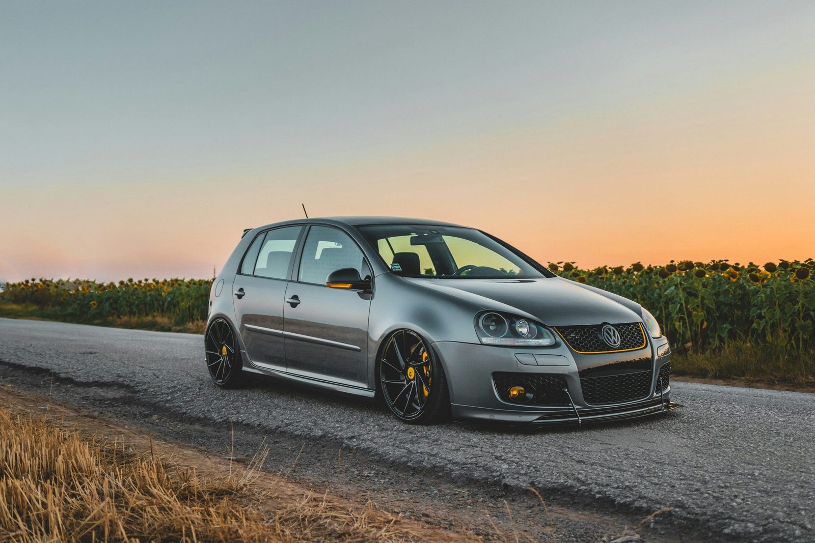 découvrez l'univers passionnant du car tuning avec nos conseils, astuces et tendances pour personnaliser et améliorer votre voiture selon vos préférences et votre style.