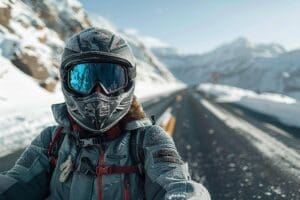 Équipement indispensable pour la moto en hiver : guide d’achat
