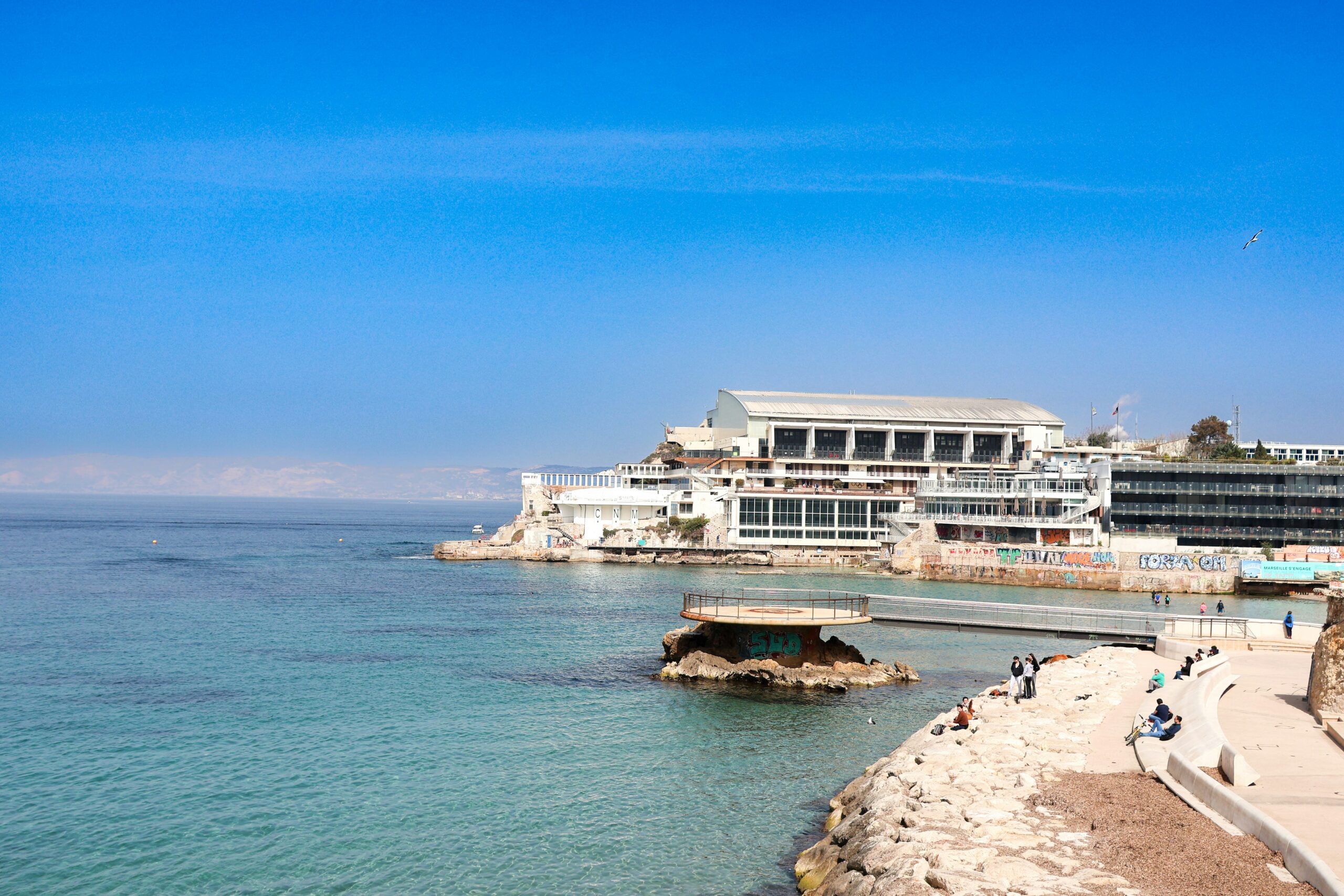 découvrez un séjour inoubliable dans un hôtel de luxe à marseille. profitez d'un service haut de gamme, de prestations exceptionnelles et d'une vue imprenable sur la ville et la mer méditerranée.