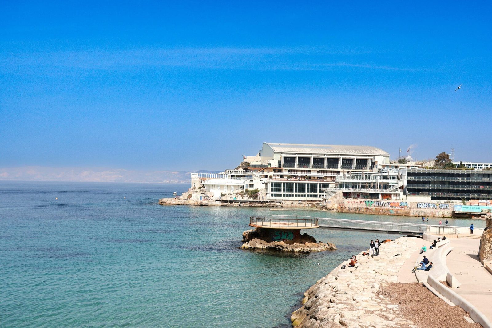 découvrez un séjour inoubliable dans un hôtel de luxe à marseille. profitez d'un service haut de gamme, de prestations exceptionnelles et d'une vue imprenable sur la ville et la mer méditerranée.