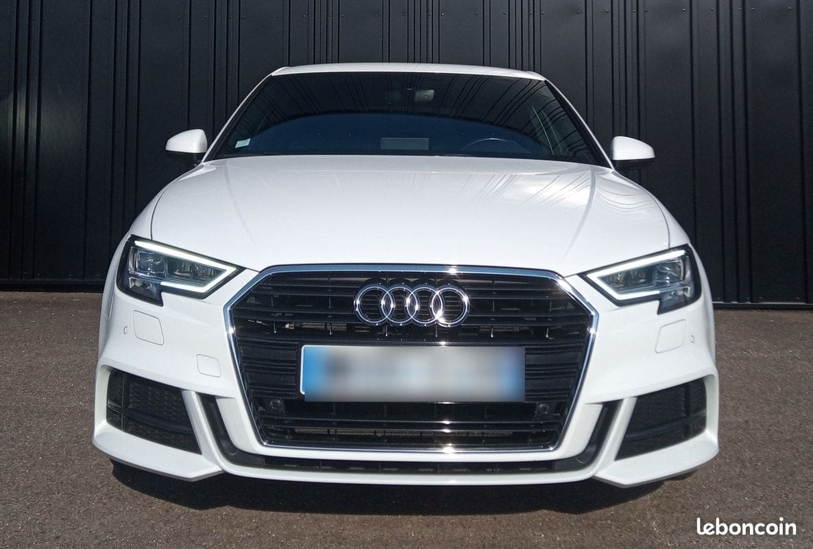 Audi A3 Sportback 1.5 TFSI 150 S-Line en extérieur, élégance et performance
