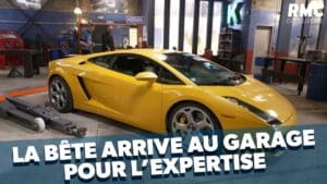 Aurélien Letheux, animateur de Wheeler Dealers France, expliquant son métier de garagiste