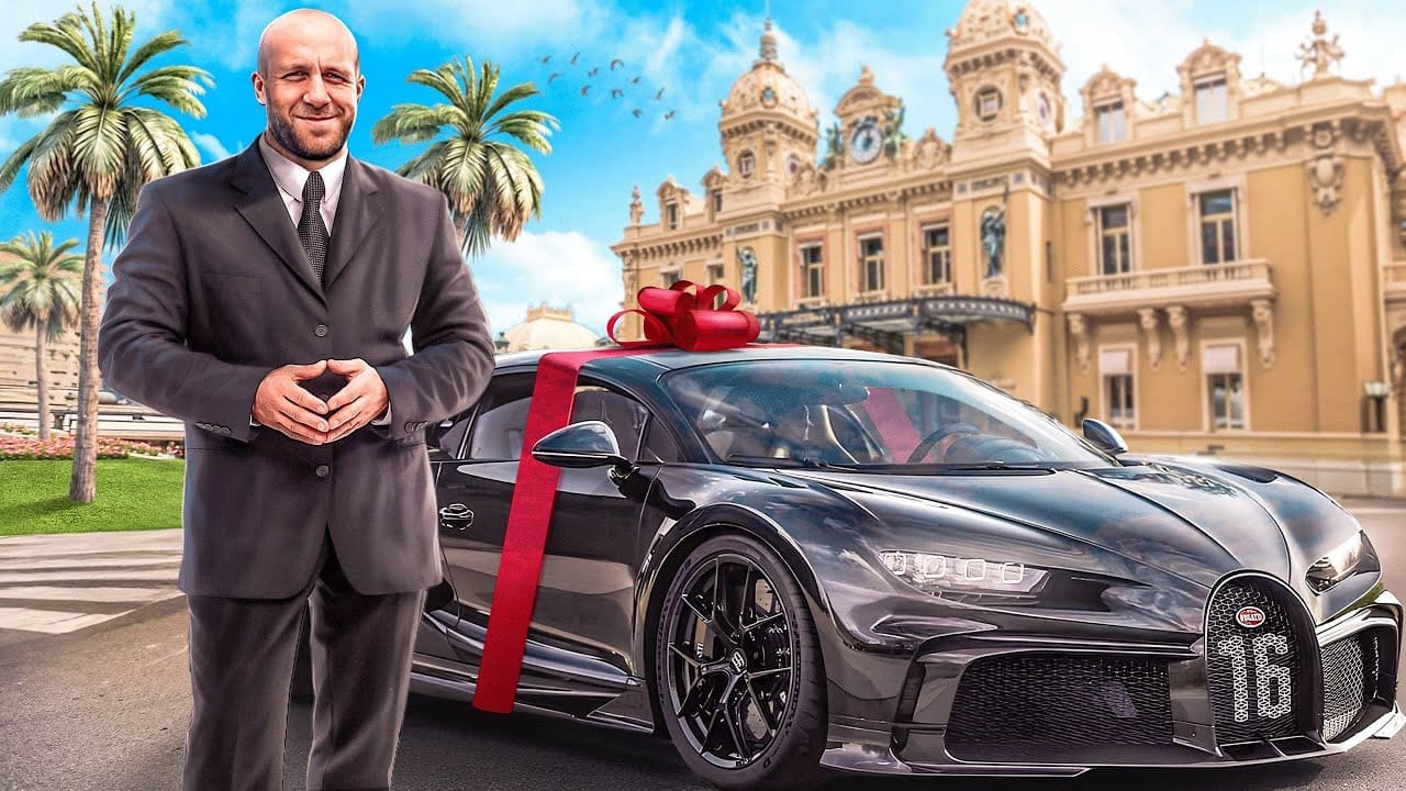 GMK avec une voiture sportive