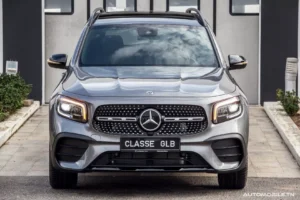 Mercedes GLB 200 AMG, SUV compact polyvalent, vue avant