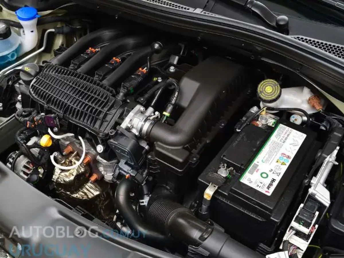 Moteur 1.2 PureTech Peugeot 208
