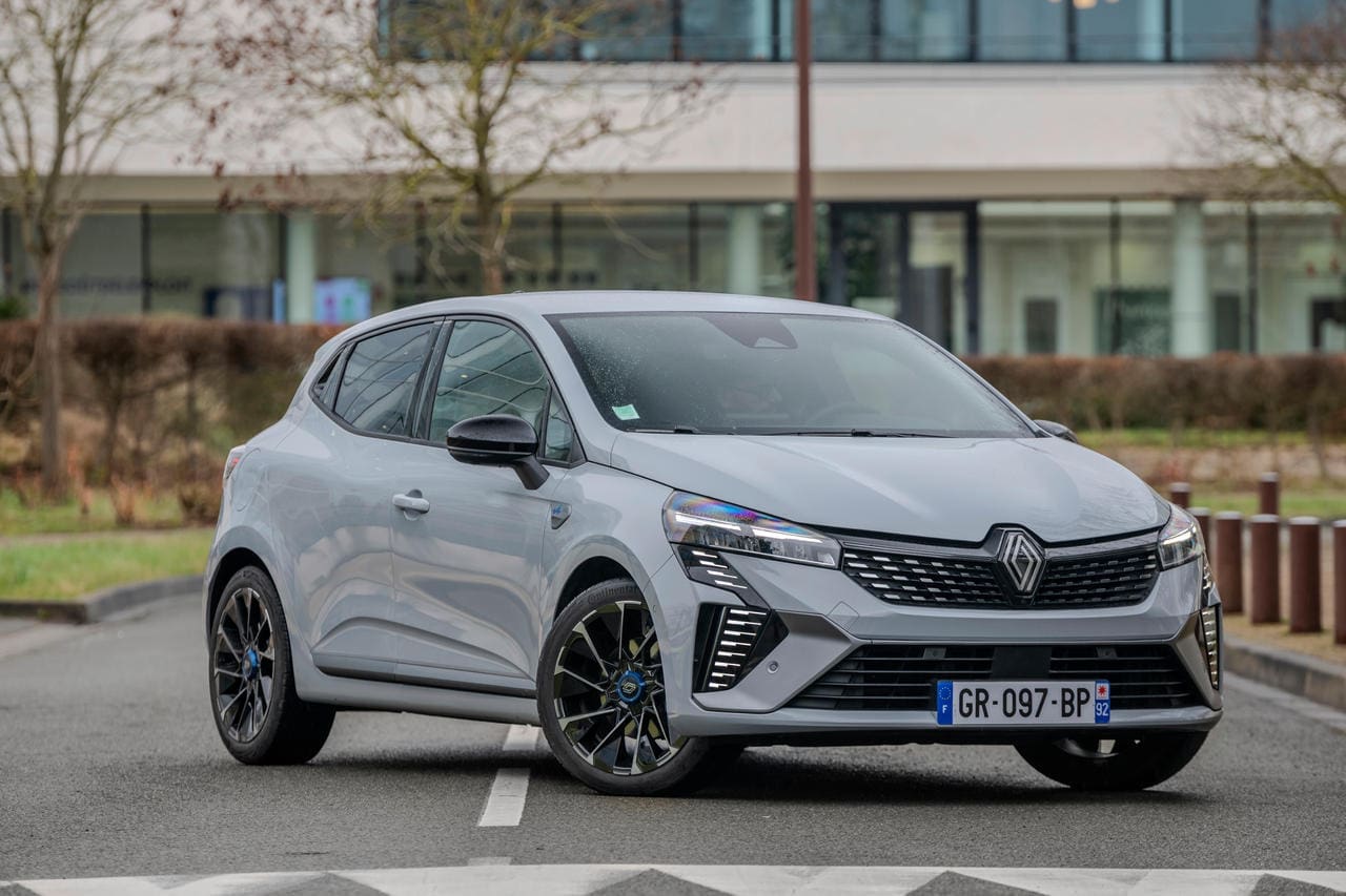 Nouvelle Renault Clio 6 E-Tech Esprit Alpine 2025 avec design moderne et équipements avancés