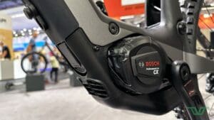 Gros plan sur le moteur Bosch Performance Line CX dernière génération pour vélo électrique