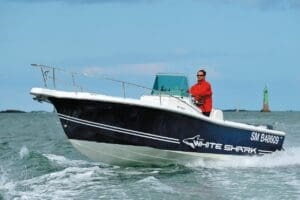 Meilleures offres de bateaux à moteur d'occasion en France