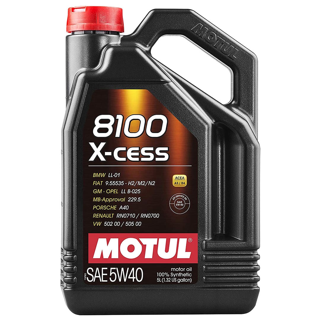 Bidon d'huile moteur Motul 8100 X-cess 5W40 recommandé pour moteurs performants