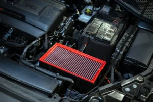 Vue latérale d’un Peugeot 3008 équipé du moteur 2.0 HDi 180 EAT8, symbole de performance et de fiabilité