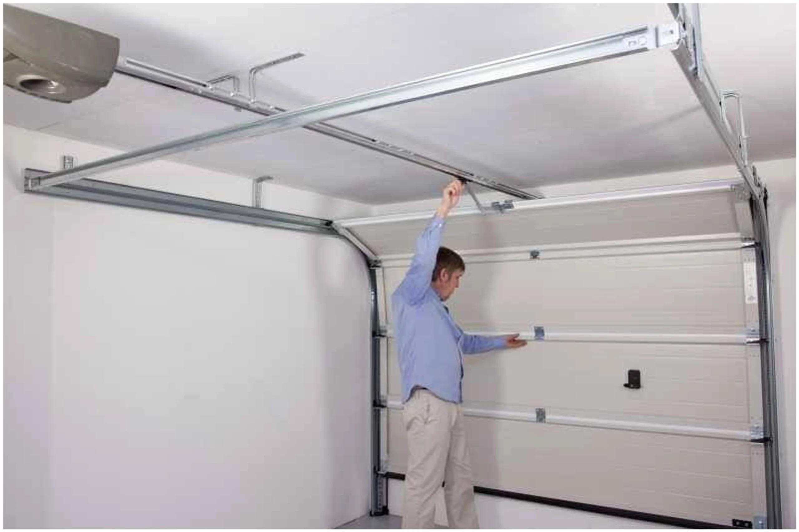 Programmation d’un moteur de porte de garage Somfy pour un confort optimal