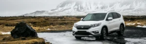 Voyant airbag allumé sur tableau de bord d'une voiture en circulation