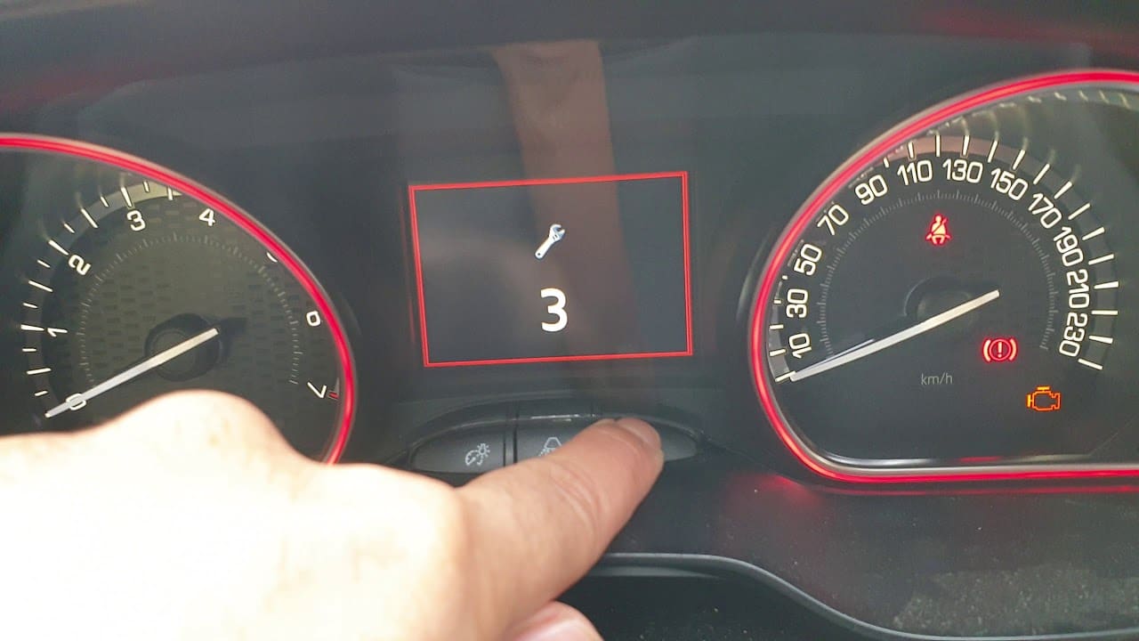 Voyant service Peugeot 208