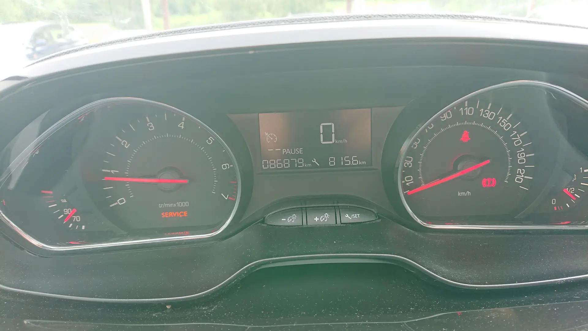 Voyant Service Peugeot 208
