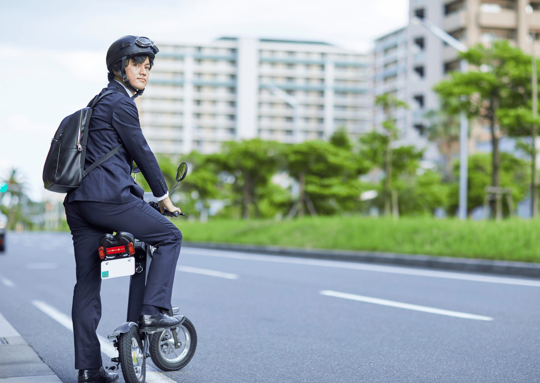 homme velo electrique