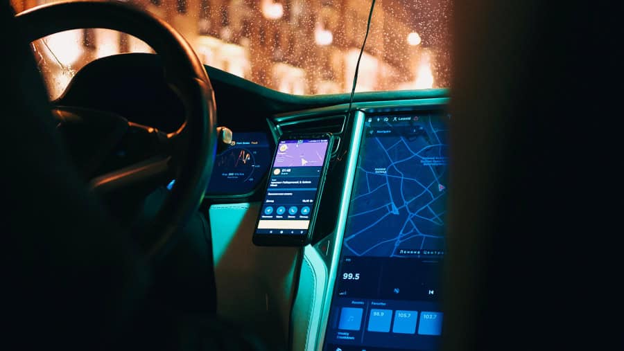 Les nouvelles tendances en assurance auto face à l'essor des véhicules connectés