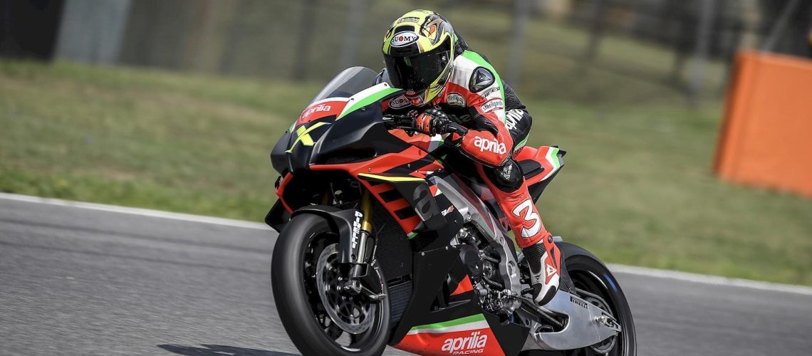 01-Aprilia-RSV4-X-Max-Biaggi.jpg