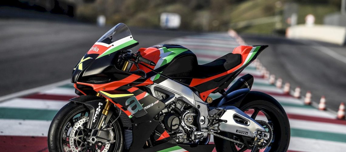 01-Aprilia-RSV4-X.jpg