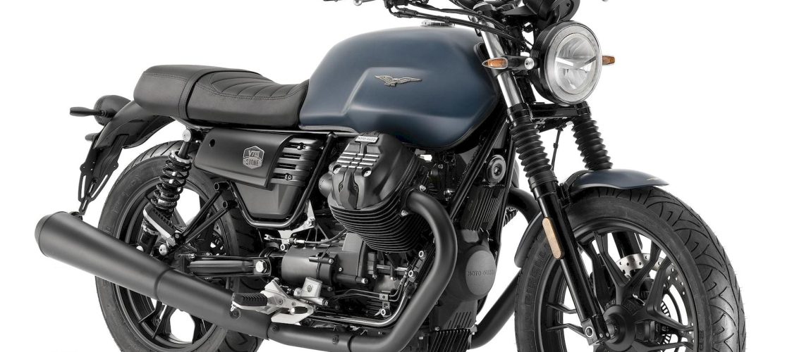01-Moto-Guzzi-V7-III-Stone-Night-Pack.jpg