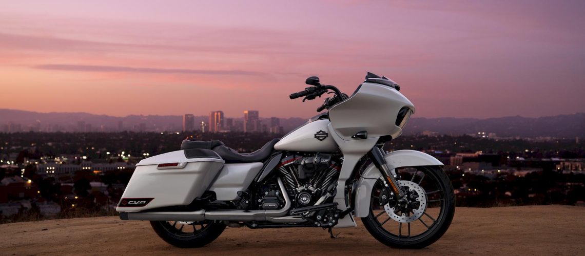 01_Harley-Davidson_CVO_Road_Glide_2020.jpg
