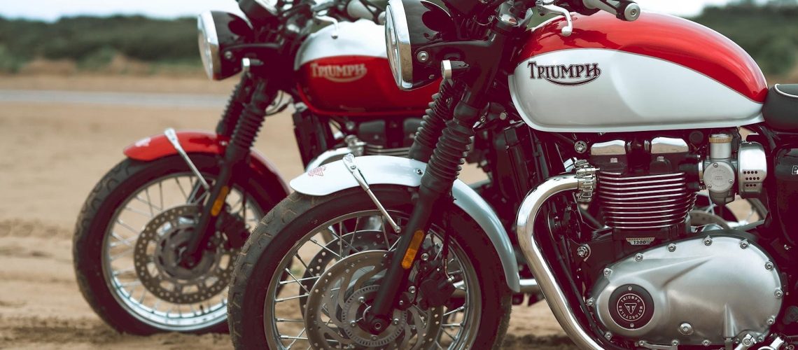 01_Triumph_Bonneville_T100_T120_Bud_Ekins_2020.jpg