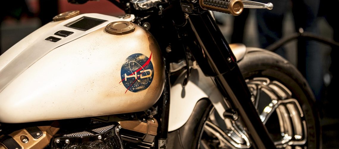 02_Battle_of_the_Kings_2019_Harley-Davidson_Bologna_Space_Age.jpg