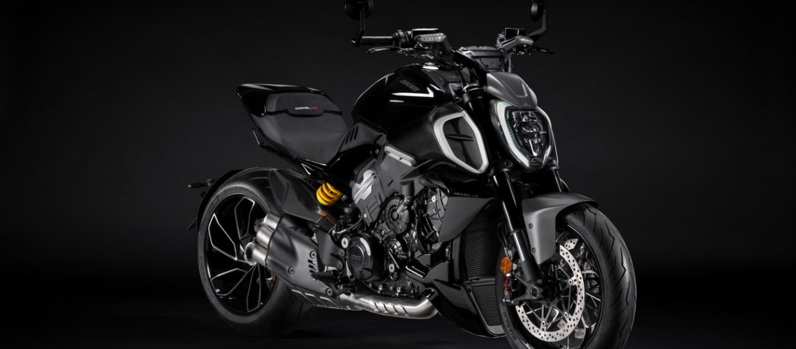 Accessori-moto-Ducati-Diavel-V4-1.jpg