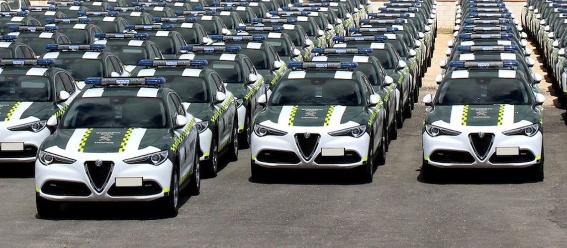 Alfa_Romeo_Stelvio_Guardia_Civil.jpg