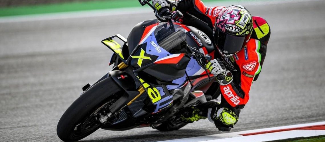 Aprilia-Tuono-V4-X-1.jpg
