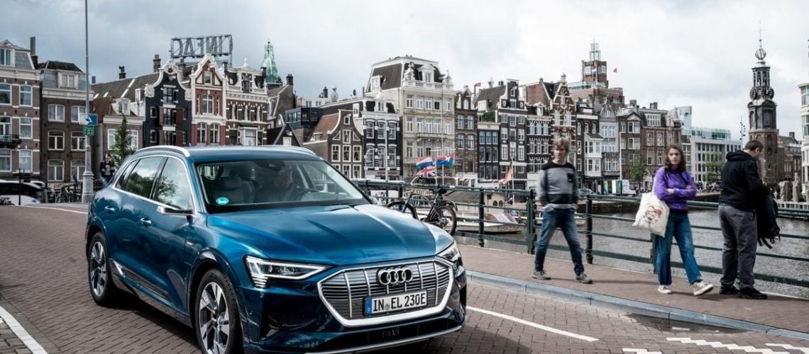 Audi-e-tron-55-quattro-1.jpg