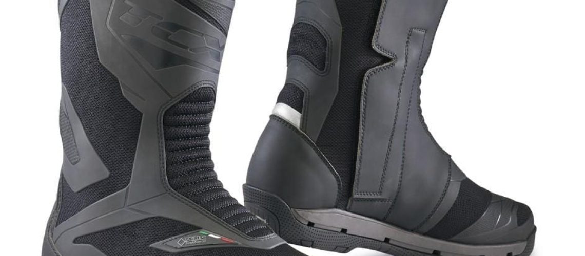 Stivali-moto-TCX-Clima-Gore-Tex-Surround.jpg