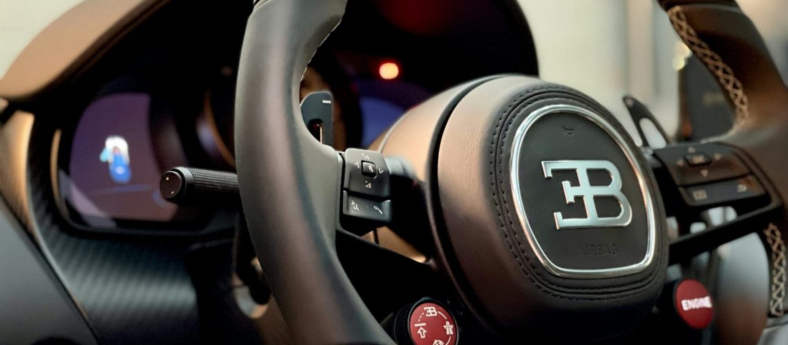 découvrez la bugatti divo, un bijou d'ingénierie automobile mêlant puissance et élégance, conçu pour les passionnés de vitesse et de design.