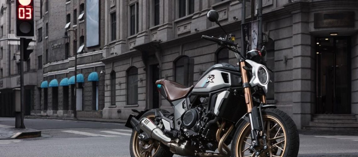 CFMOTO-700CL-X-Heritage-4.jpg