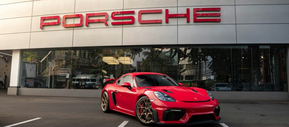 Combien coûte la Porsche 718 ?