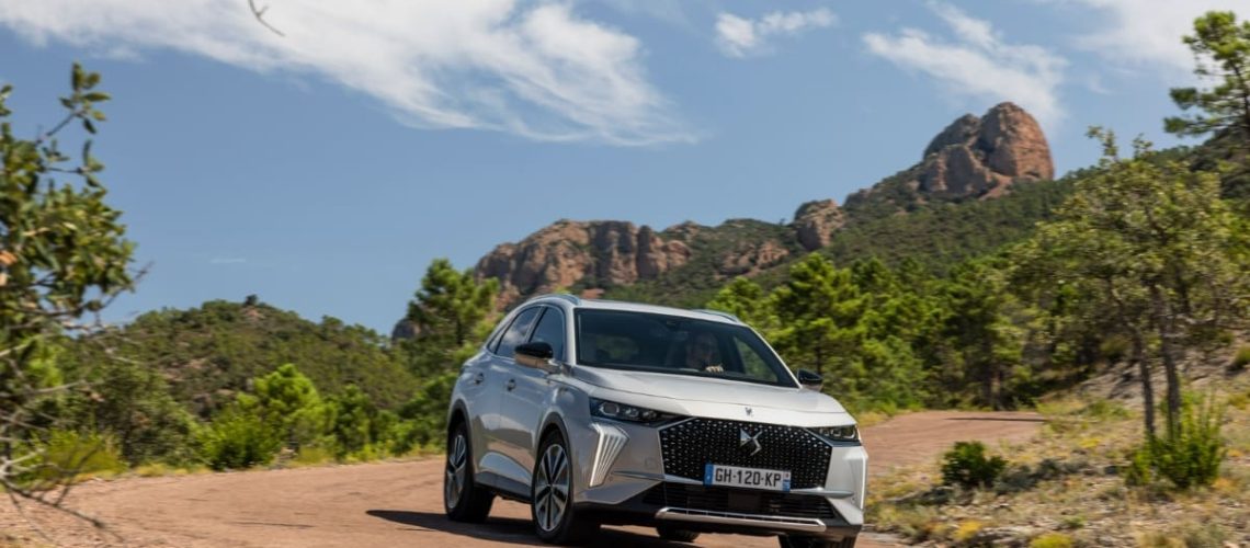 DS-7-PHEV-6.jpg