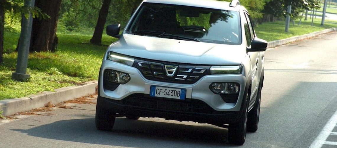 Dacia-Spring-Elettrica-Test-Drive-02.jpg