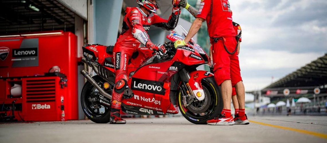 Ducati-Diadora-Replica-1.jpg