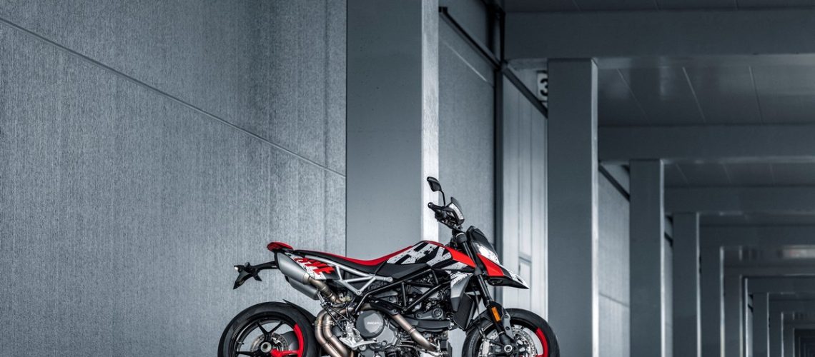 Ducati-Hypermotard-950-RVE-2024-1.jpg