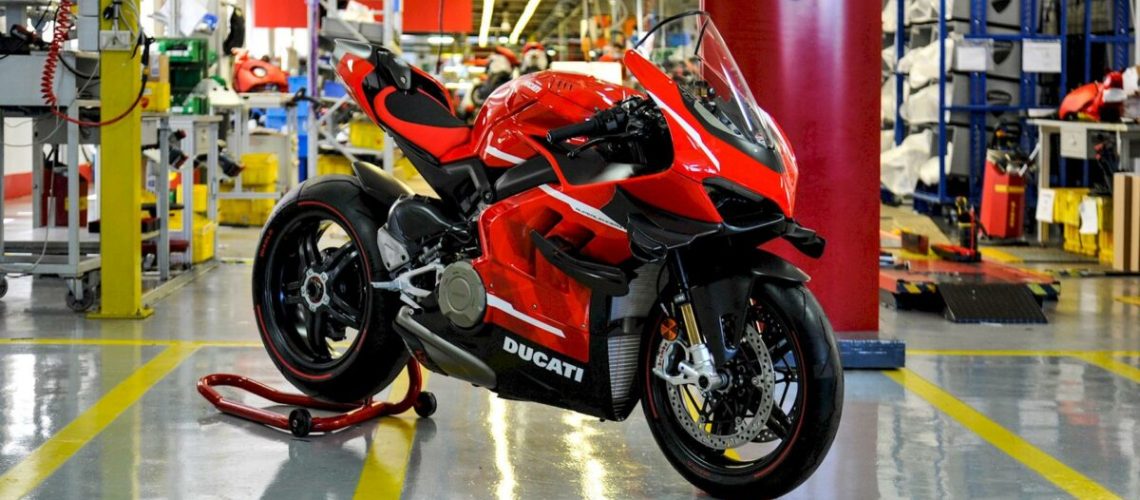 Ducati-Panigale-V4-Superleggera-2020-1.jpg