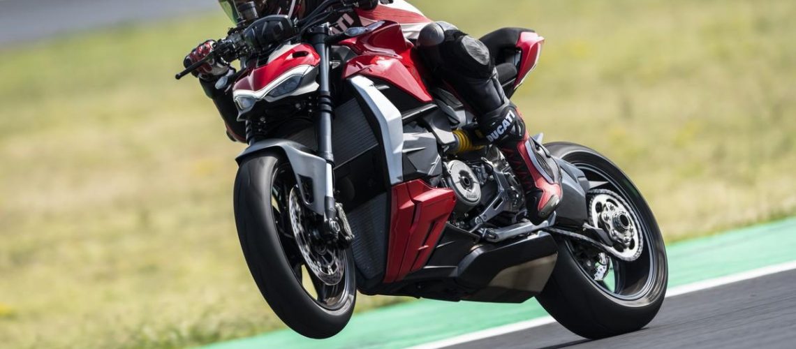 Ducati-Streetfighter-V2-2022-1.jpg