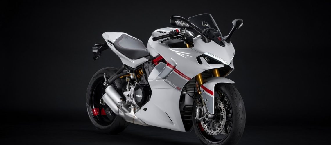 Ducati-SuperSport-950-S-Stripe-Livery-2.jpg