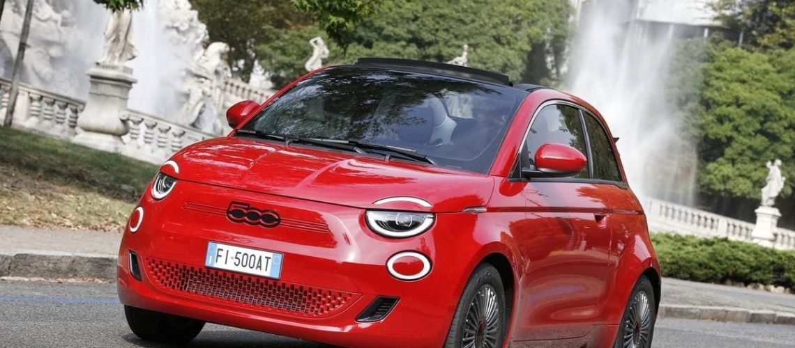 Fiat-500-RED-1.jpg