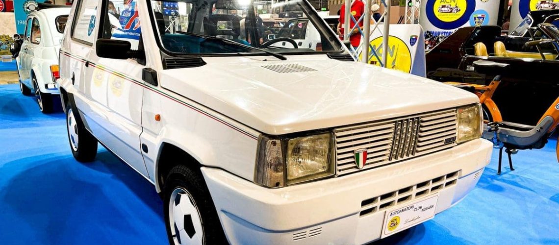Fiat-Panda-Italia90-anteriore.jpg