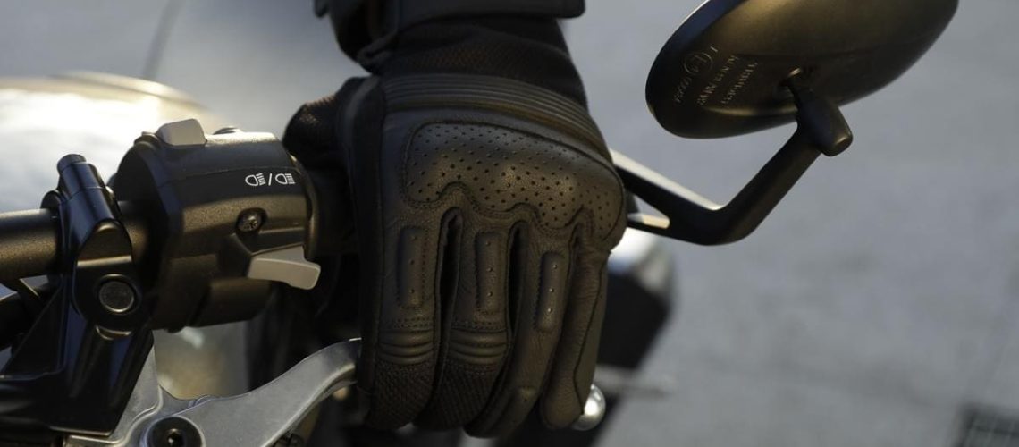Guanti-moto-estivi-Tucano-Urbano.jpg