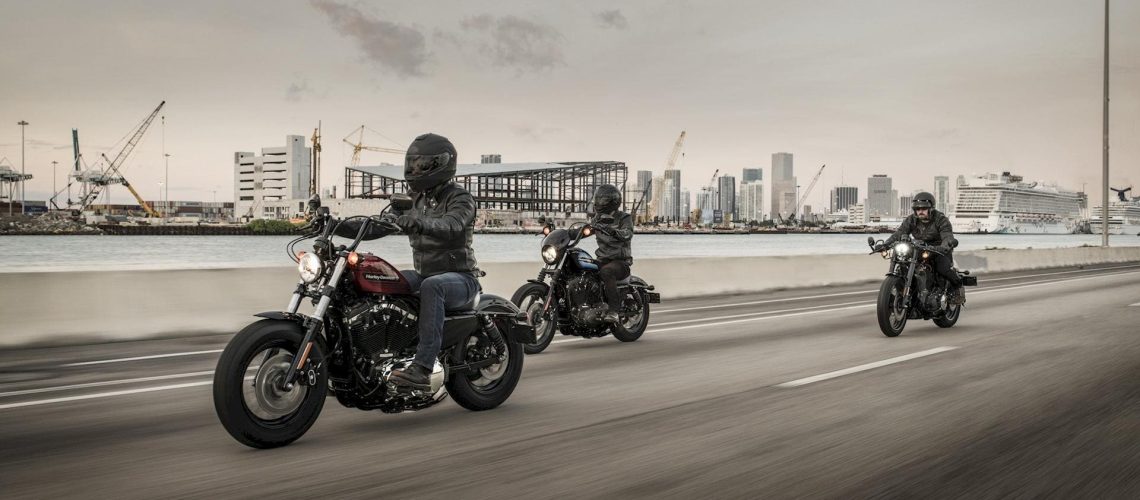 Harley-Davidson-Sportster-Iron-1200-e-Forty-Eight-Special-1.jpg