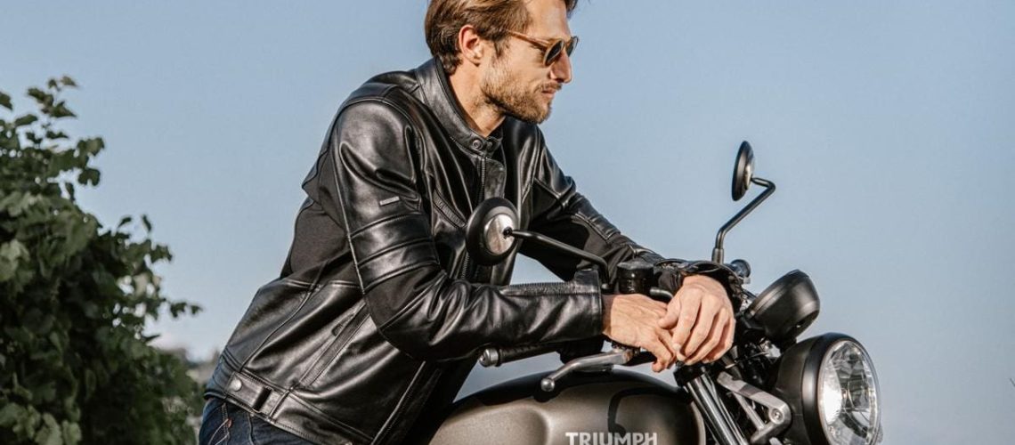 Hevik-abbigliamento-moto-2022-AVIOR.jpg