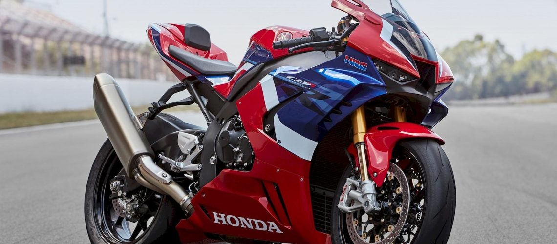 Honda-CBR1000RR-R-Fireblade-SP-2020-01.jpg